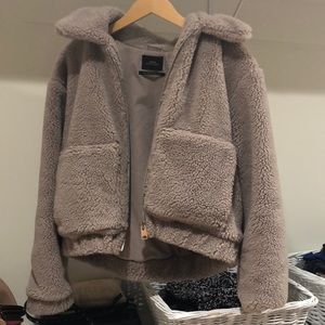 UO Cropped Teddy Jacket